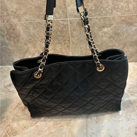 Michael Kors Black Quilted Shoulder Bag with Gold Accents - Picture 3 of 6